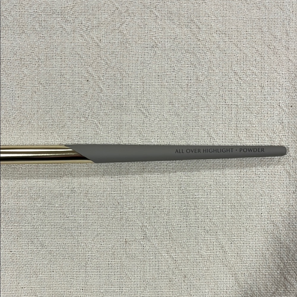Complex Culture Highlight/Powder Brush - Picture 2 of 4